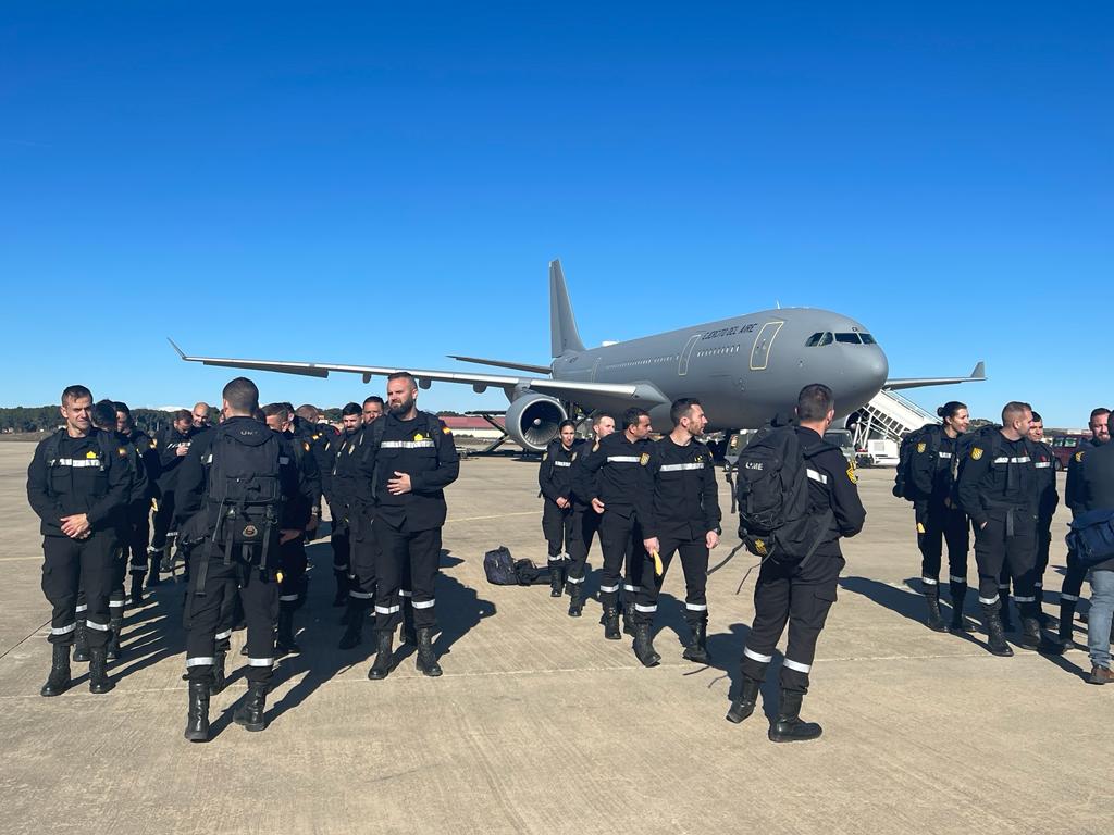 Top story: <a href="/sanchezcastejon/">Pedro Sánchez</a>: 'En España conocemos bien el drama de los #IncendiosForestales.

Acabamos de enviar a Chile un avión con un contingente de la <a href="/UMEgob/">UME</a> para colaborar en la extinción y control de los incendio… , see more tweetedtimes.com/xarxasindisoc?…