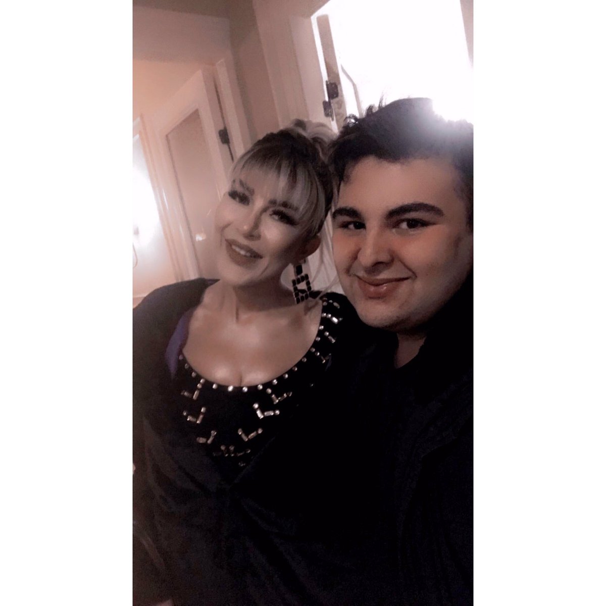 Sonunda kavuştuk assolistimle😍❤️ <a href="/NAZLIHAMARAT/">NAZLI HAMARAT</a>  

#nazlihamarat #erengünay #iştebenimstilim #iştebenimstilimallstar #tv8 #productionhouse #beyaztv #nazlihamaratlahosgeldinbebegim #nazlihamaratilehaftasonu #iştebenimstilimwhosthebest #productionhouse #beyazmagazin #TT #SONDAKIKA