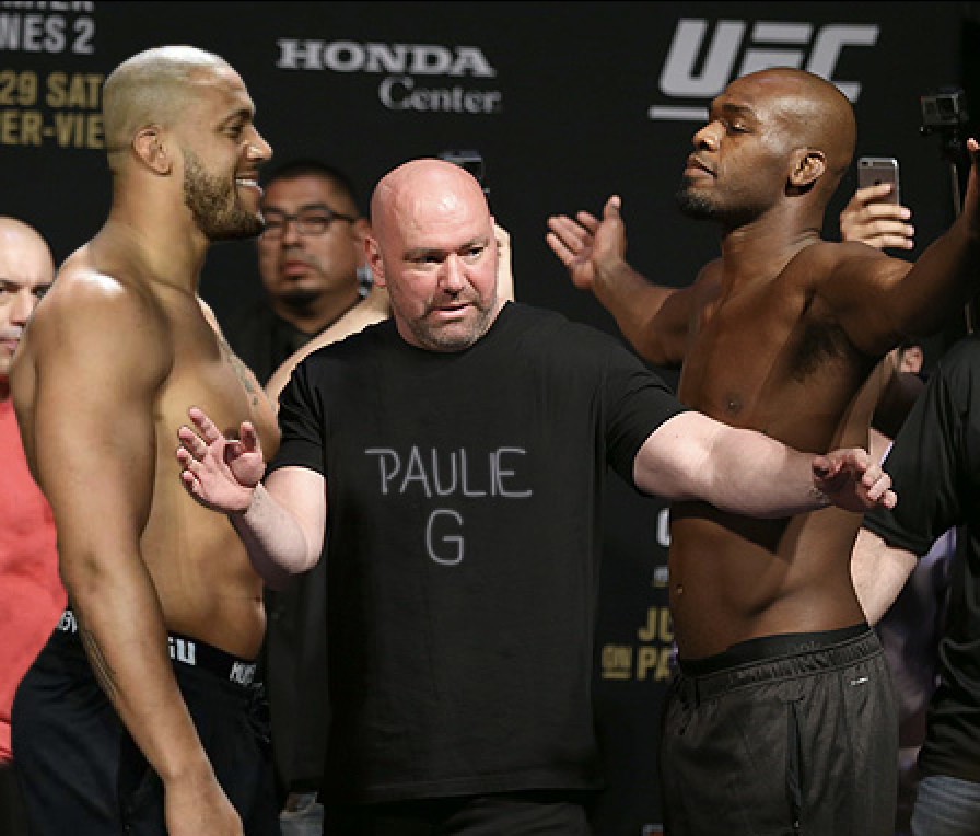 MMABabes's tweet photo. .@ciryl_gane 🆚 @JonnyBones "The Giant War"🩸 #UFC285 video: https://t.co/sMvlvDrtvy 62,391 view https://t.co/7Xre1tYePF