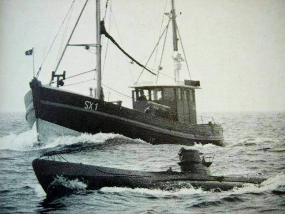 TRUFAULT's tweet image. Fotos de la grabación de una de mis películas preferidas.
#DasBoot (1981).
🇩🇪⚓️
#Submarino #WW2 #WWII #WWIII #Submarines #Uboot #Uboots #Historia #History #Navy #Germans
