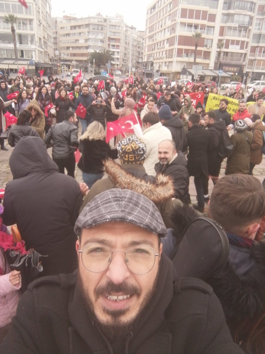 #100BinAtama taleplerinde öğrencilerimin ve meslektaşlarımının yanında olmaktan mutluluk duydum 

#DoğudanBatıya100BinAtama