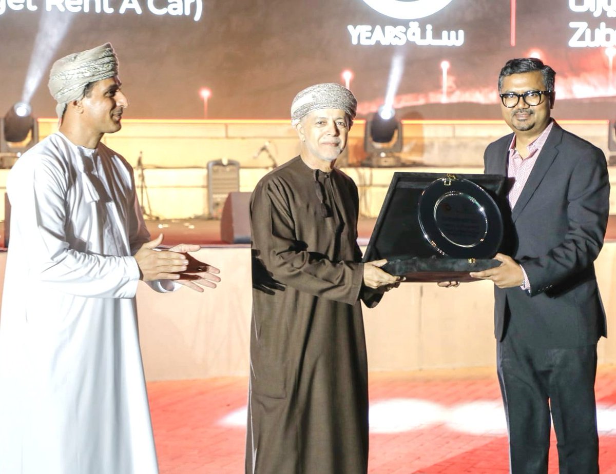 Zubair Automotive Group awarded Budget Rent A Car with “Customer of the Year“ award. The award was presented to our General ManagerMr. Benty Jose by Mr. Al Zubair Mohammad Al Zubair – Vice Chairman Zubair Corporation and Mr. Mohammad Al Farei COO Zubair Automotive group.