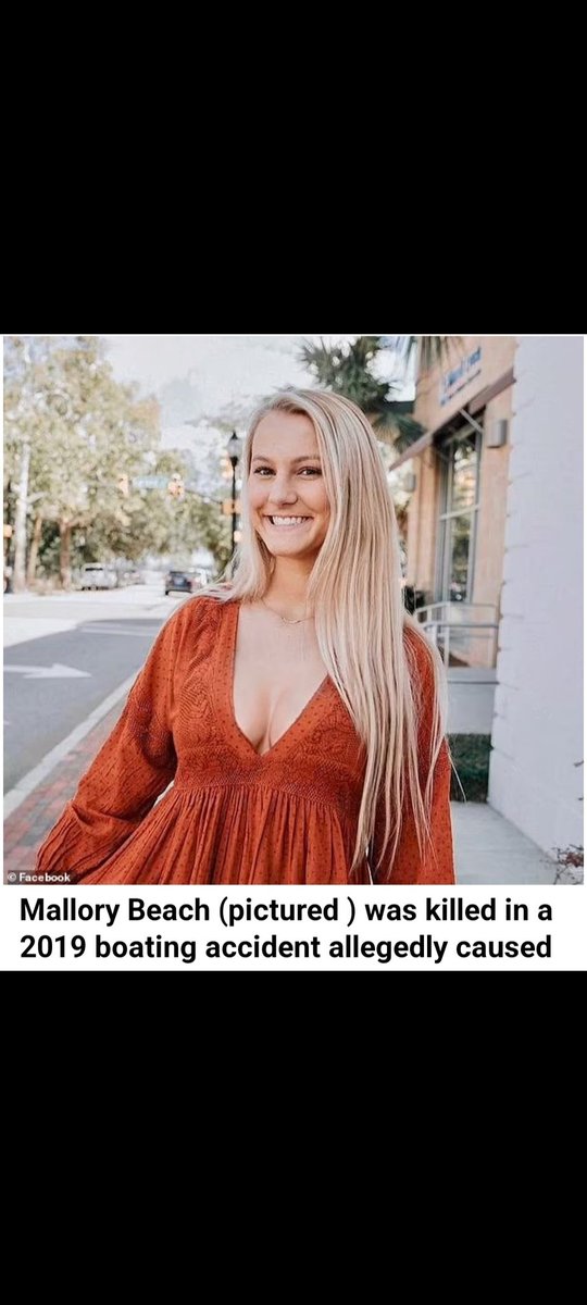 PhD_OnTheCouch's tweet image. "Do you know who #AlexMurdaugh is? 
That's HIS son! 
GOOD LUCK!"
🥺🤬
#AnthonyCook #MalloryBeach's boyfriend knew who #TheMurdaughFamily was. Clip from boat crash bodycam. Full 15m video in link from @MandyMatney @elizfarrell MMP podcast
#MurdaughTrial 
👇
youtu.be/7l783AkB6jQ