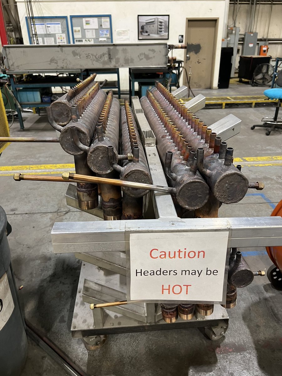 MechResource's tweet photo. Hot &amp; Heavy. 😉

#HVAC https://t.co/WcpaOPrztK
