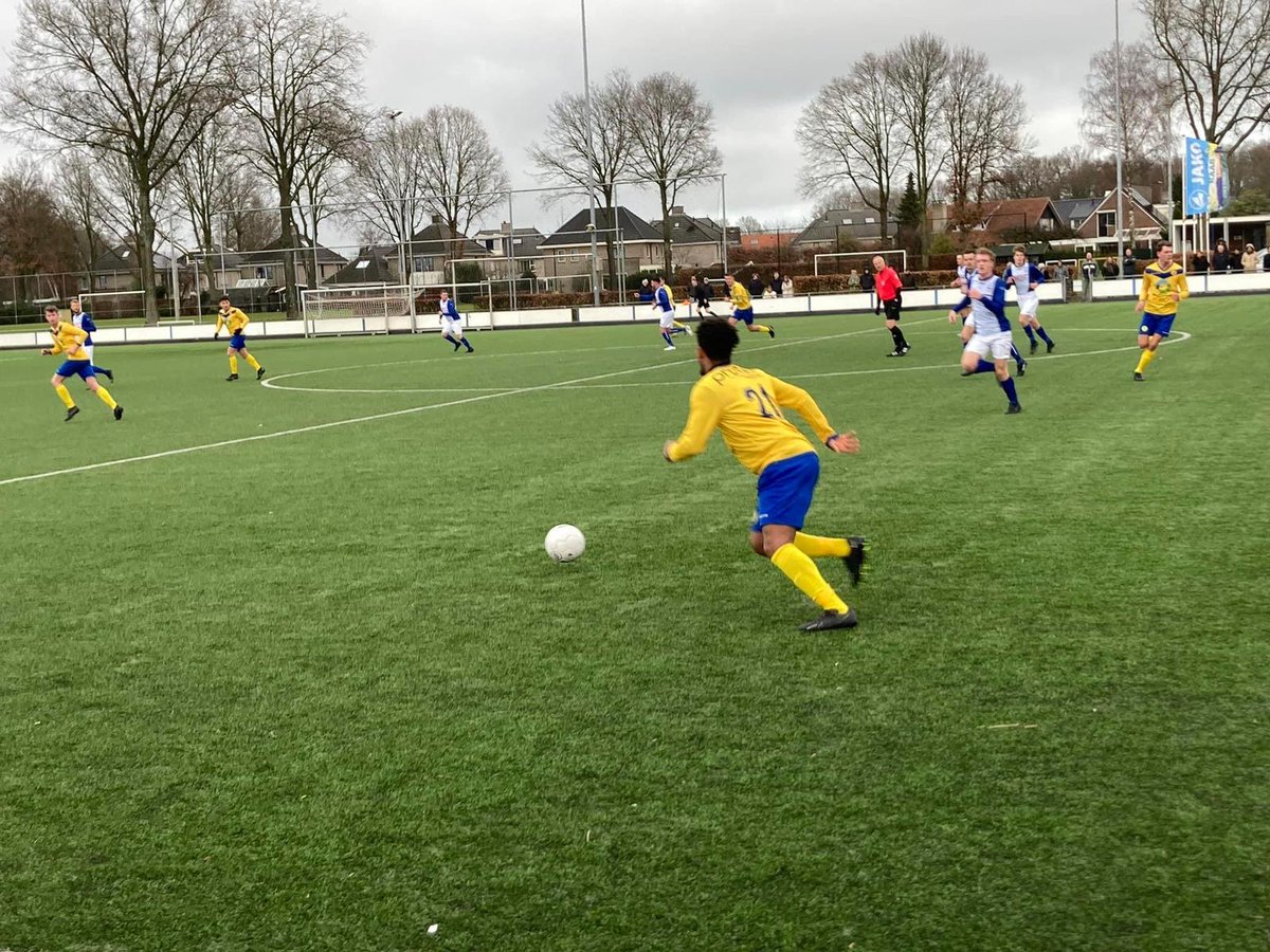 Sportlust toont bij <a href="/LSVLONNEKER/">LSV Lonneker</a> mentale weerbaarheid en zet een 3-0 achterstand om in belangrijke 3-4 overwinning! Dennis Jozic verzorgde in 15(!) minuten de volledige doelpuntenproductie!