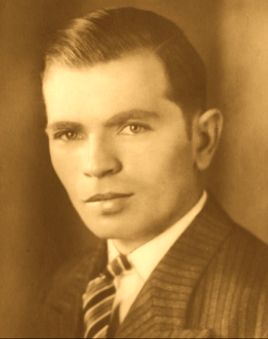 11 janvier 1944. Un douanier va être fusillé. Ne voulant l'apprendre lui-même aux siens, il en charge un ami. "Mes chers bons parents, glisse-t-il dans le mot, ne croyez pas que je sois un criminel ou un bandit".  Non. Un héros de la Résistance, voilà qui fut Jean Dorval. 37 ans.