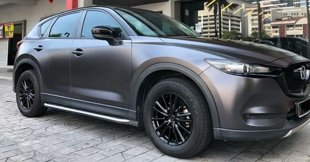ride_wrap's tweet photo. Matte Metallic Graphite Grey Wrap fully installed to this Mazda CX-5.  This is unbelievable. 
#Mazda
#Vinylwraps
#layednotsprayed 
#Ridewrap https://t.co/3XaYPGCDlQ