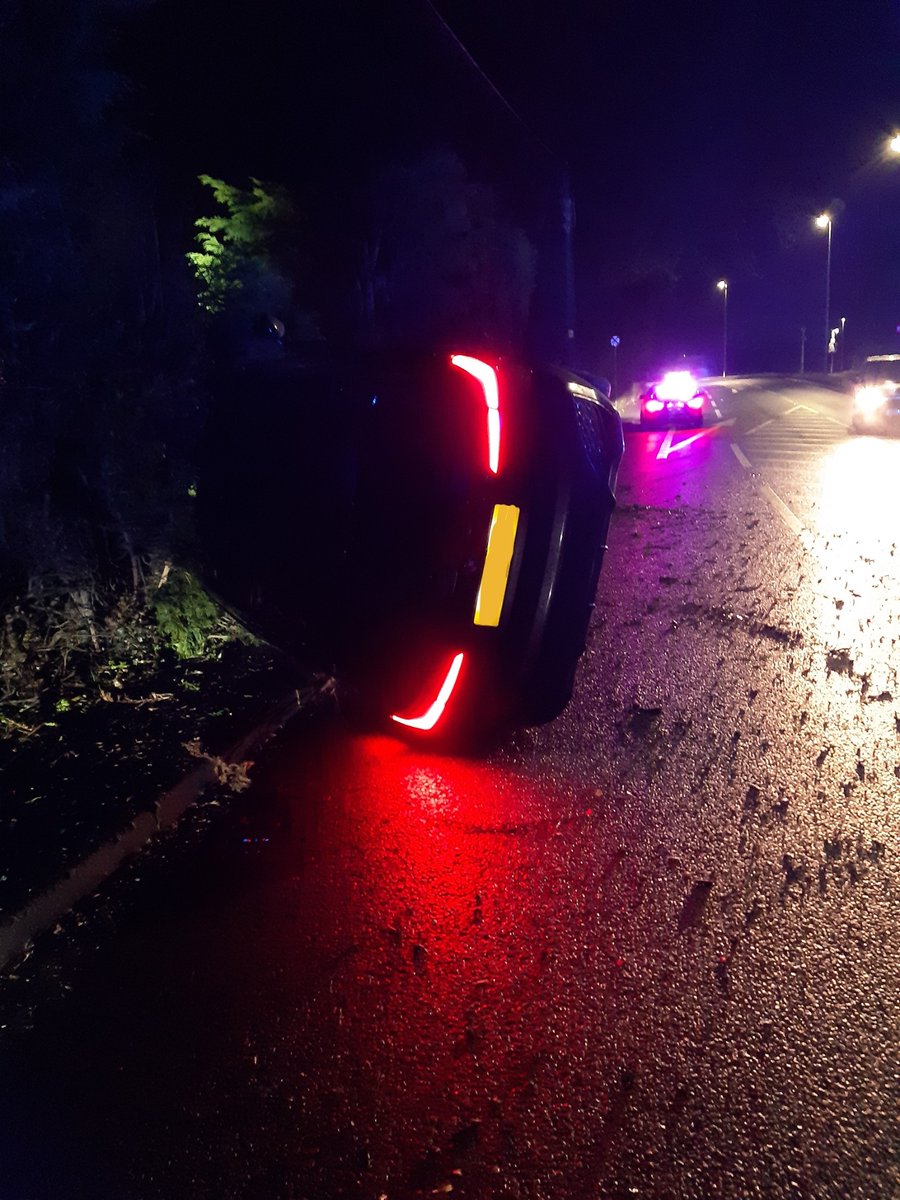 CheshireRCU's tweet photo. A 34 year male from #Warrington was today charged with Drink Driving having been more than twice the legal alcohol limit following this RTC on the #A538 Altrincham Road in #Wilmslow. Fortunately nobody else was involved. He is to appear at court later this month. #Fatal5 #HT56 https://t.co/U1l08CVpmk
