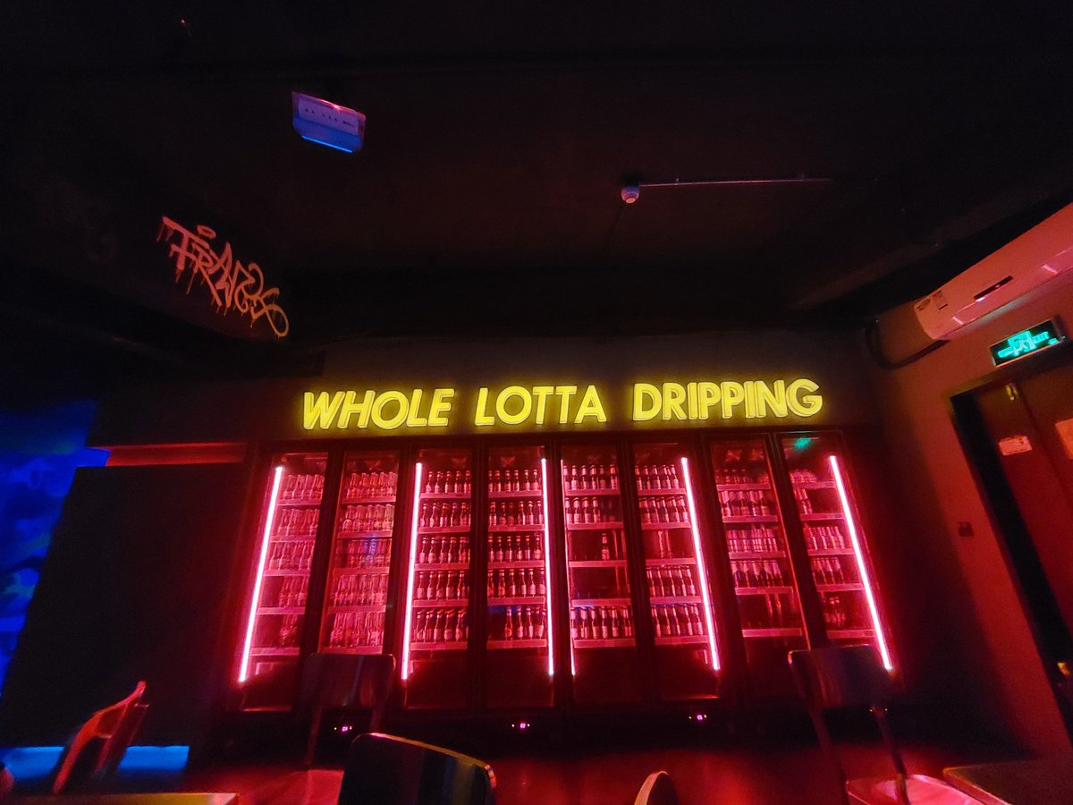 แผ่นดิน (@thewlxpd) on Twitter photo 