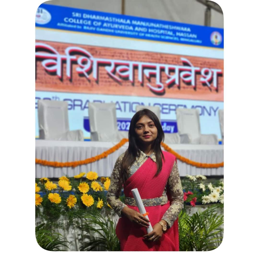 Vishikhanupravesha 🎉

👩‍🎓 Dr. Aditi Gandhi B.A.M.S., M.D. (Ayurveda)

#PostGraduation #Convocation