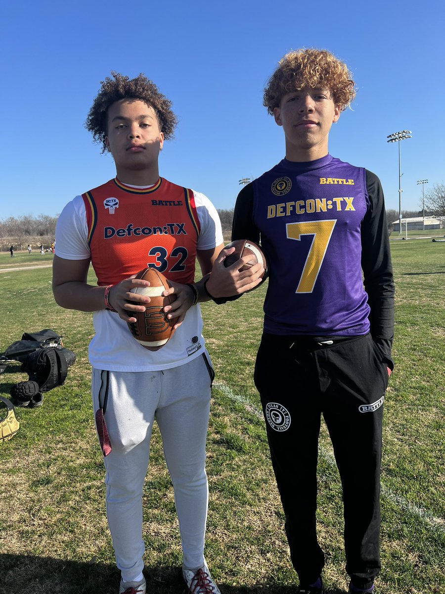 Two of the top QB’s in the #210
@Chad4Warner @LincolnPhilyaw here at the @Championship7v7 #BattleInTheAlamoCity both leading @DEFCONTX7v7 to 1-0 on championship day! 
#champ7v7 
@TruXposur #2mge