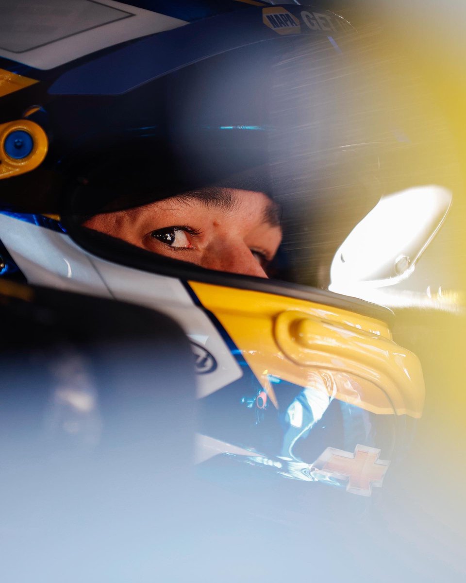 chaseelliott's tweet photo. Time to Clash 🏟

#di9 https://t.co/tqno7yesPL