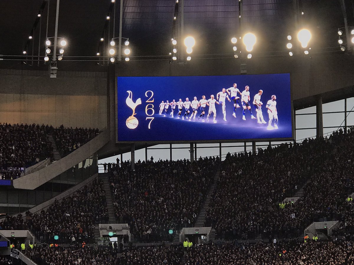 Dan_KP's tweet photo. #thfc Incredible noise as Kane celebrates breaking the record. Great moment. https://t.co/4bIeDd5Ldk