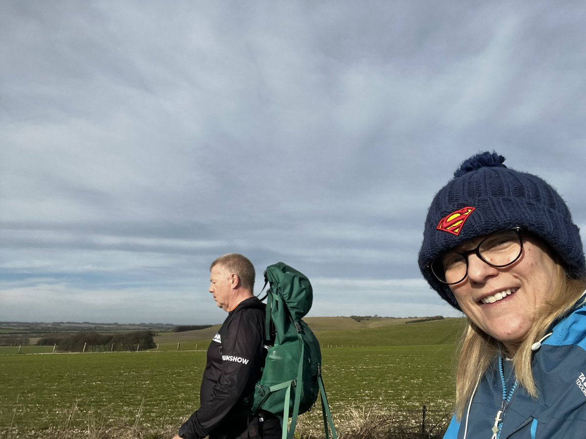 Tinylittle1's tweet photo. Liddington to Avebury today! Sunshine and smiles along The Ridgeway and totally smashed 15 miles in 4 and a half hours 😊
#rtts23 #walk #Wellbeing #Wiltshire https://t.co/0S0FE2YQIY