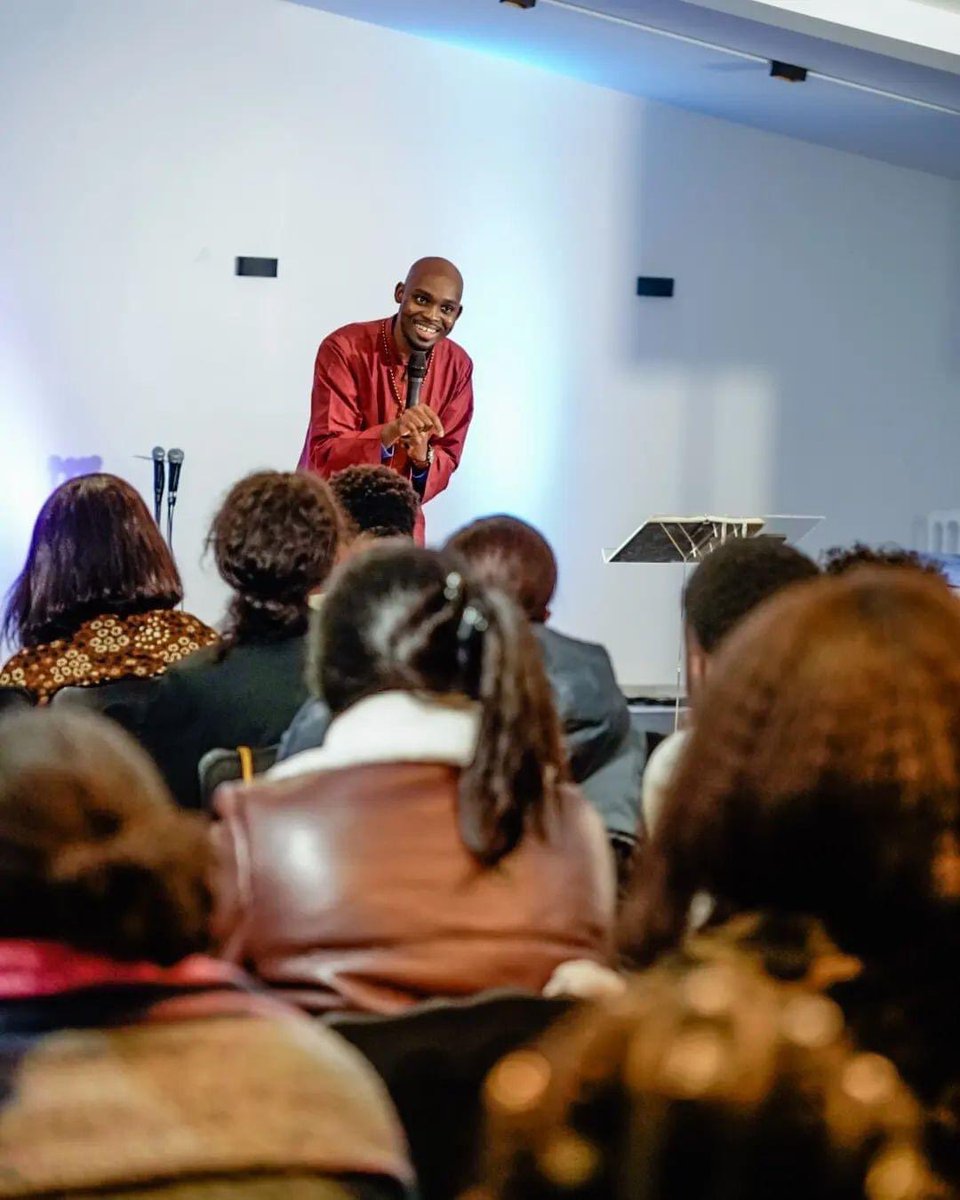 yanneyebeyi's tweet photo. Tu dois prier pour ce qui est réaliste, ne prie pas pour ce dont tu n’as pas la foi. Écris ta prière et elle deviendra une prophétie ✨
__________
#prophetique #foi #jesus #restitution #cdg #campdegrace #yanneyebeyi #dimension https://t.co/YsWebHPJ5T