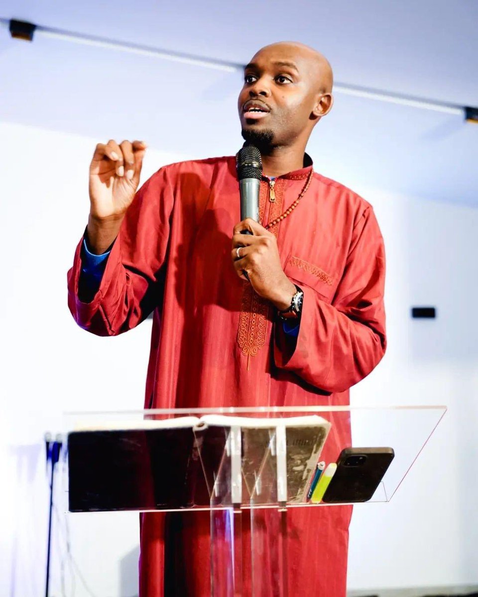yanneyebeyi's tweet photo. Tu dois prier pour ce qui est réaliste, ne prie pas pour ce dont tu n’as pas la foi. Écris ta prière et elle deviendra une prophétie ✨
__________
#prophetique #foi #jesus #restitution #cdg #campdegrace #yanneyebeyi #dimension https://t.co/YsWebHPJ5T