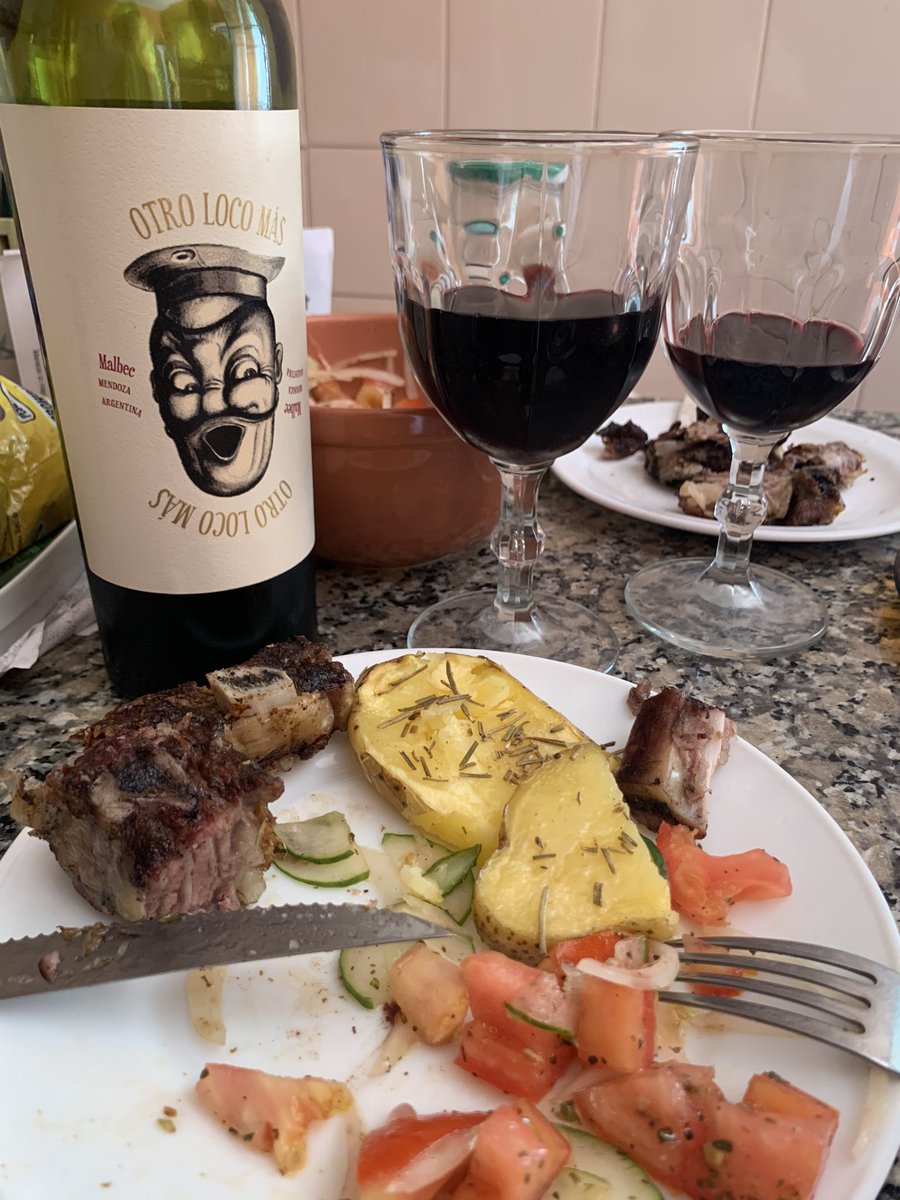 Hola Suspenders! #puntossuspensivos 
Chin chin Salud porque belleza nos sobra! 
Viva la rad¡o ! Vivan ustedes!! <a href="/TomaDurrieu/">Tóma Durrieu</a> <a href="/marininoexiste/">marini</a> <a href="/maurosucho/">Mauro Suchodolski</a> 
Esperando la cumbia santafesina!