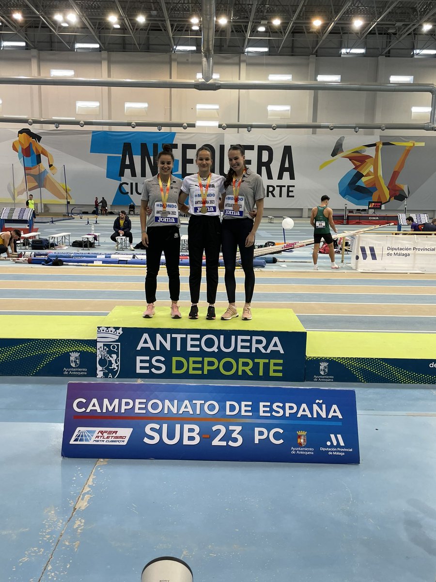 ivanespilez's tweet photo. 🚨Campeona de España sub23 en pista cubierta 👏🏻👏🏻

Que carrera! Confíando en sí misma hasta el final. Bravo @bertaseguura! Me has hecho sufrir 🫣.

@PUMARunning

📸 (3) @atletismoRFEA

#atletismo #antequera #400m #bertasegura #team #espiteam #puma #foreverfaster #pumarunning https://t.co/kdqwHHNkl1