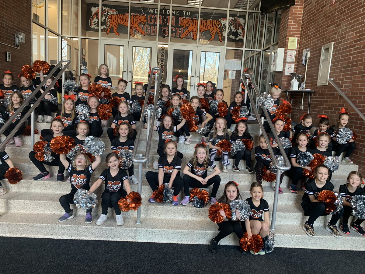 Gurney Day at the CF girls basketball game was so much fun! 🧡🖤 SO proud of these ‘lil tiger cheerleaders for their amazing halftime performance!! #ThisIsChagrin #WriteTheStory