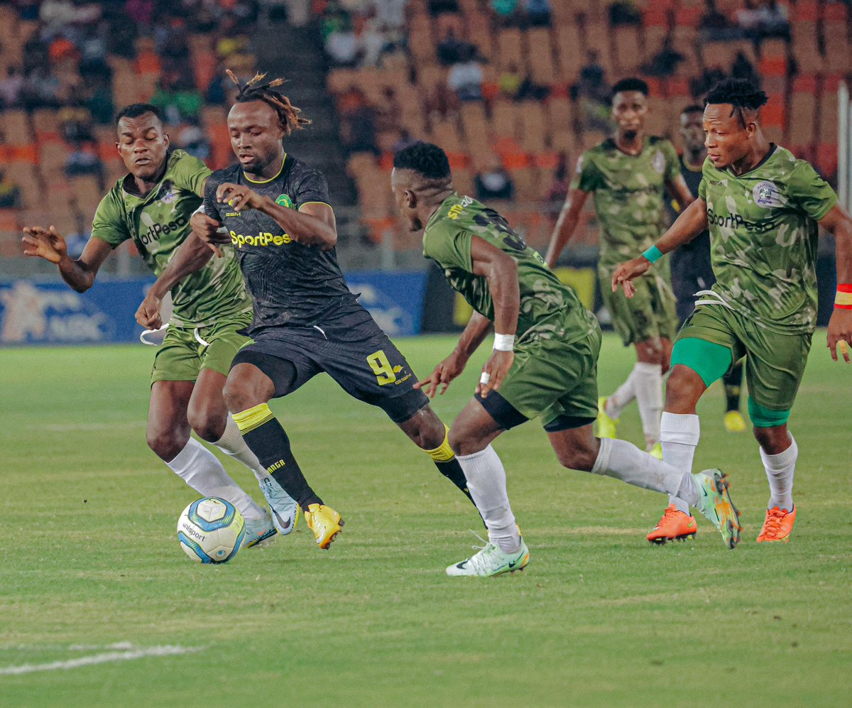 KateNduta_'s tweet image. Make this picture the most liked and retweeted tweet on Twitter! Let's go wananchi

THE CLUB ABOVE ALL🔰 @YangaEnglish