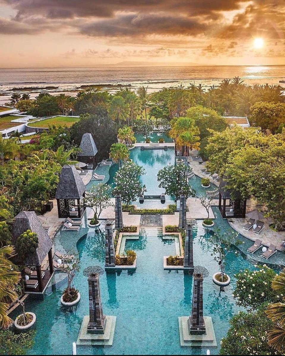 sertumore's tweet photo. Isla de Bali, Indonesia https://t.co/pYFCRGQVJB