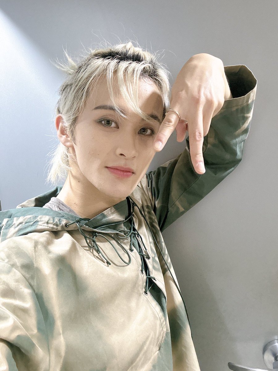 nct_bbl_update's tweet photo. Mark ๐ญ |230205|
#mark_bubble
๐ https://t.co/sGcNGayLWv