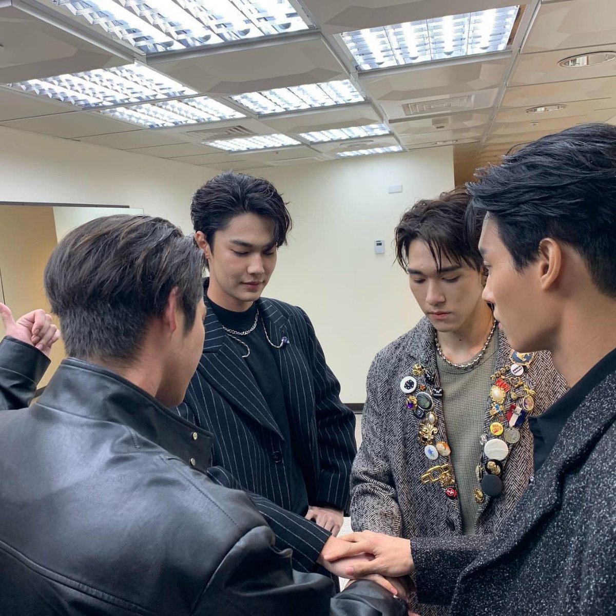 เจ้าพวกเด็ก เก่งมาก

IG : thitaree_som

#ShootingStarInTaipei
#hirunkit_