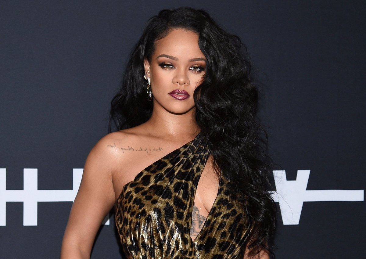 Heather82257950's tweet photo. ๐ฎ #singer #song #musician #savageXfentySPORT #RihannaNavy #TheNavyCollection
Source: https://t.co/BhJ9oTLxzq https://t.co/SNMBKs6DYG