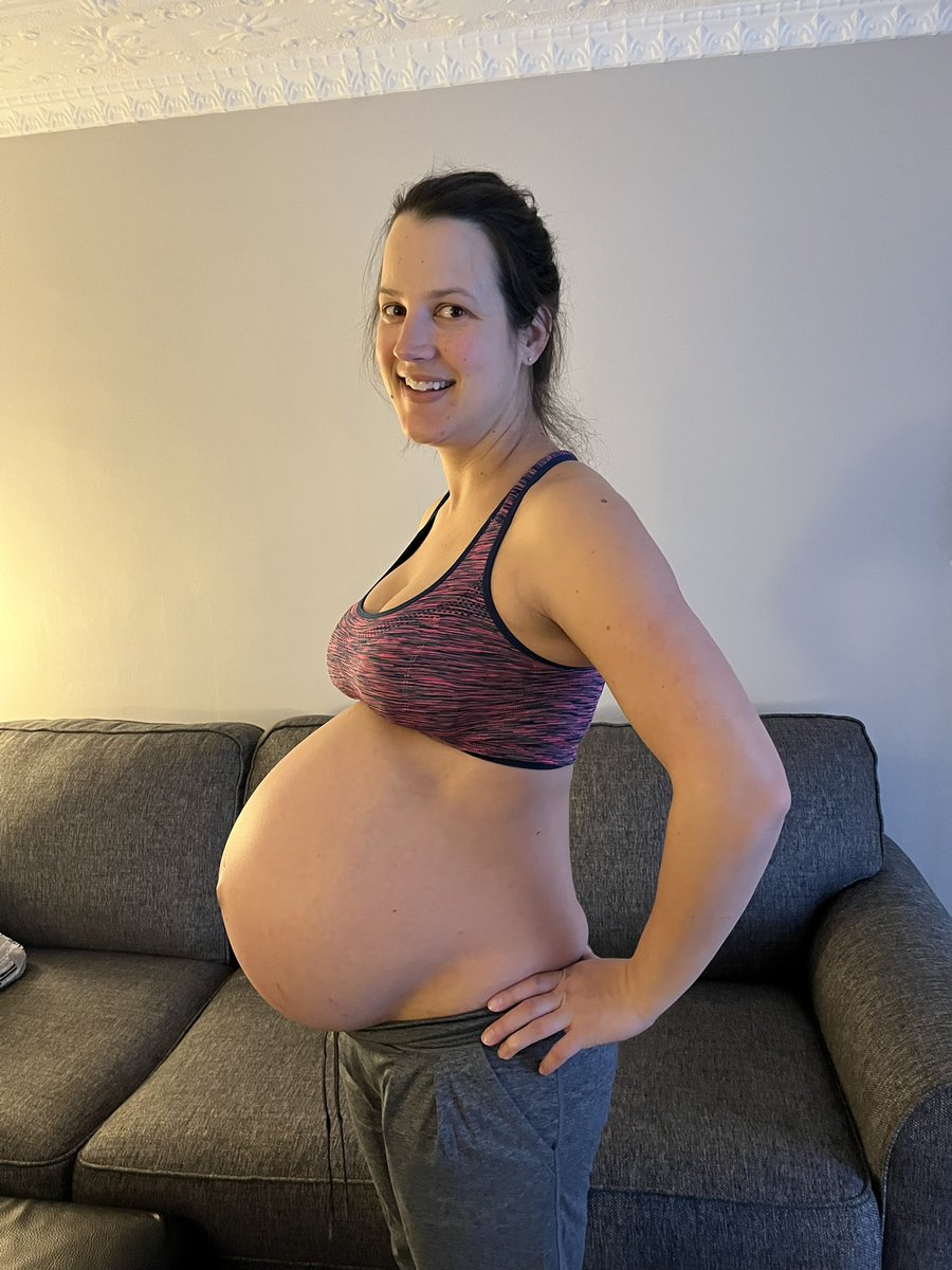 bake0150's tweet image. Ten days from my due date. Wonder when this baby will arrive!! #febbaby #pregnant