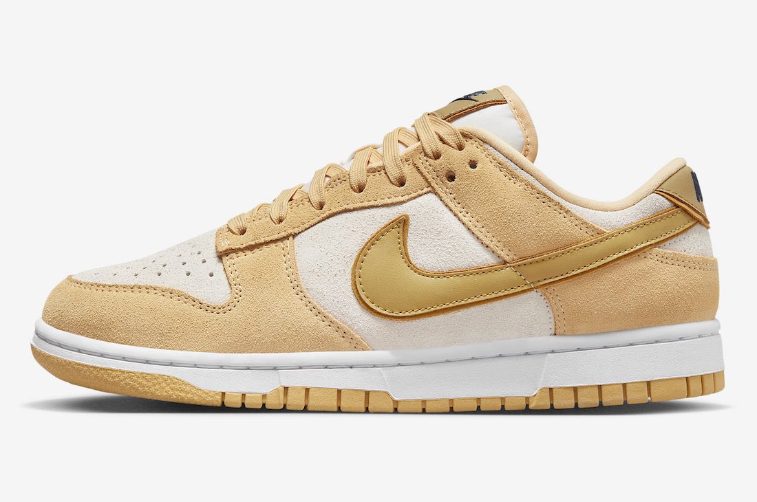 Sneakerologue's tweet photo. Images officielles de la Nike Dunk LX “Gold Suede” ! https://t.co/luQieGMKrn