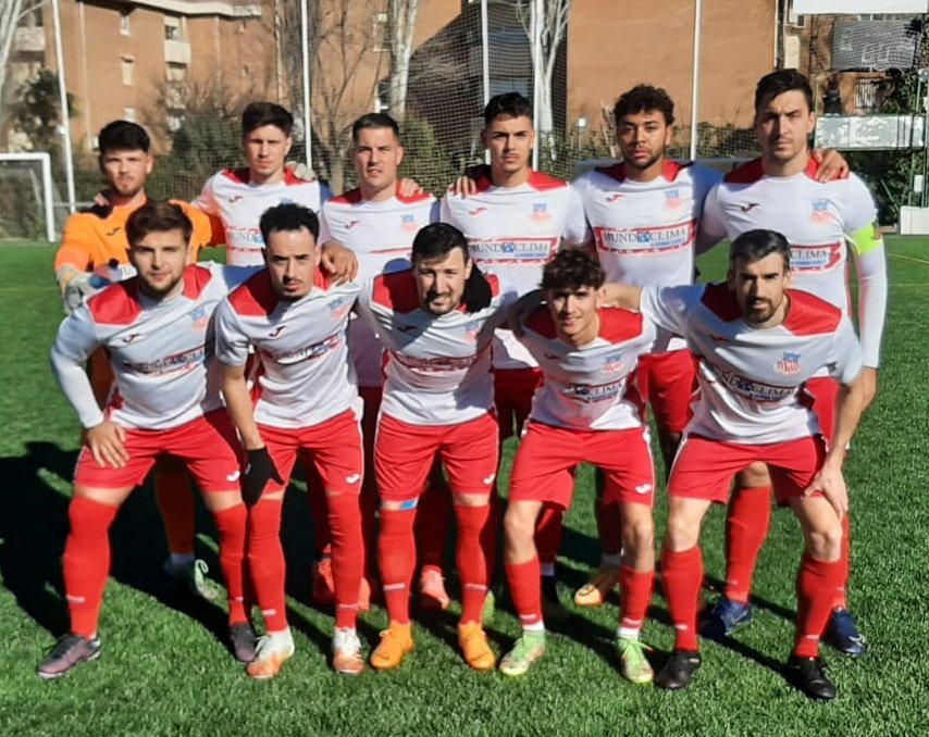 ADComplutense's tweet photo. 🏆 Categoría Preferente Grupo 1
📋 Jornada 18
🏟️ @ADComplutense "A" 3️⃣-0️⃣ @UDSanse "B"
🎯 Sampa, @israelrt27 e @ivanvalcarcel11

👔 @DaniAlonso14

@SalvadorEscoda 🤝🏼

#VamosComplu
#SigamosHaciendoHistoria
🤍♥️ https://t.co/1sCOumEMfM