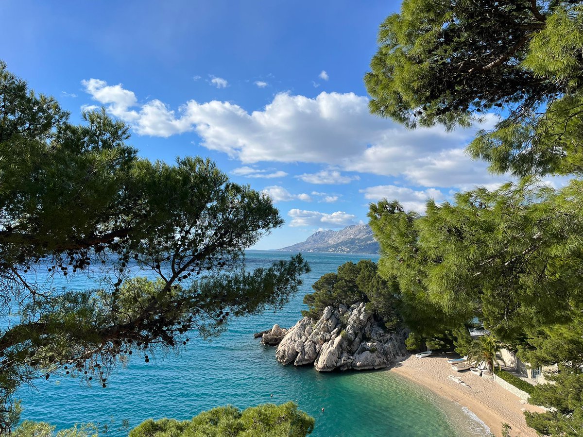 From #Brela with ❤ #Croatia #brelative #Podraće beach right now #BrelaCroatia #Kroatien <a href="/Croatia_hr/">Croatia Full of life</a>