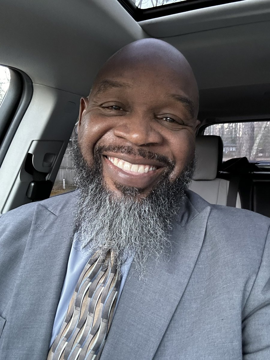 Reginald Regg Smith tweet media