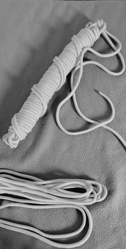 GobbleAko's tweet photo. Time to refresh the basic bonding. 🤭 #Larkhead #SomervilleBowline #Shibari #Bonding #SingleColumn #SelfTie #BDSM #Art #Knots https://t.co/T3CQEvypNN