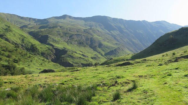 Con botas y mochila tweet media