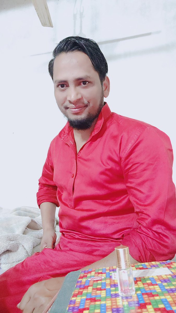 फ़रवरी उनके लिए ख़ास है,
जिनका इश्क़ तारिकों का मोहताज है