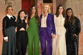 merlinpapin3's tweet photo. .@FredOL69007 Ce soir sur .@TF1 le film #Ocean8 de Gary Ross (2018) avec Sandra Bullock Cate Blanchett Anne Hattaway Sarah Paulson Rihanna Helena Bonham Carter Akwafina https://t.co/4DdMYltQdc