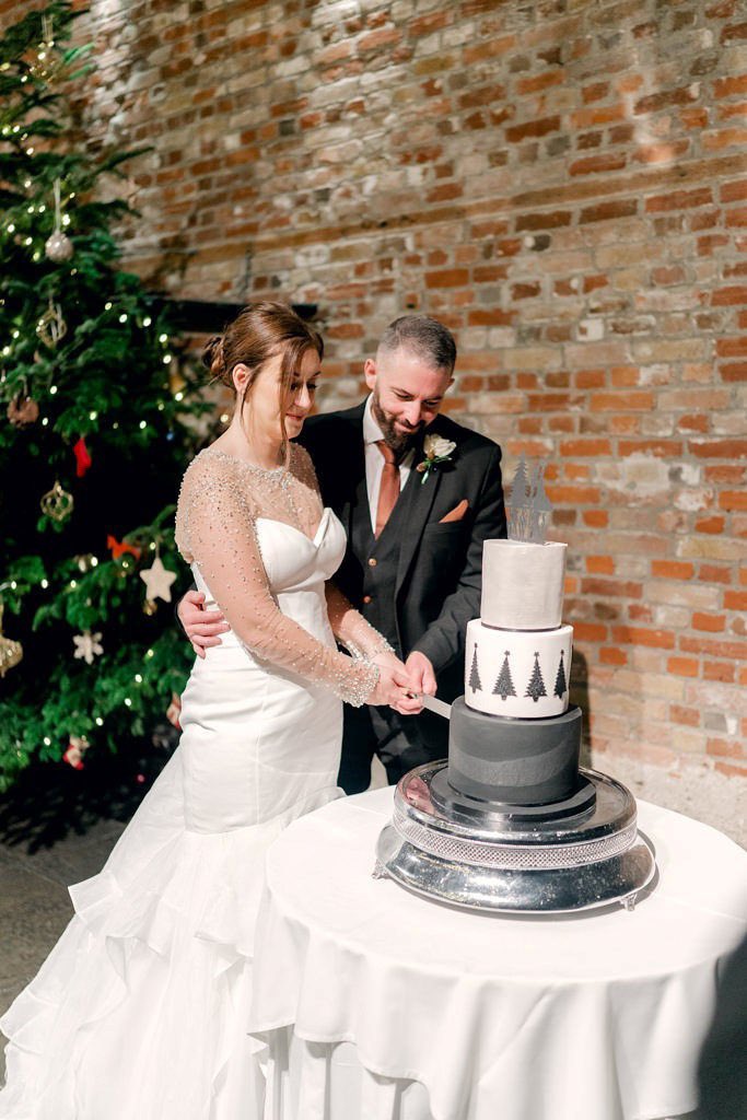 We do love a christmas wedding, especially at Cooling Castle Barn . Kirstie chose a christmas themed wedding cake and here are some of the beautiful shots of it taken by the very talented Charlene Webb Photography <a href="/CoolingCastle/">Cooling Castle Barn</a>