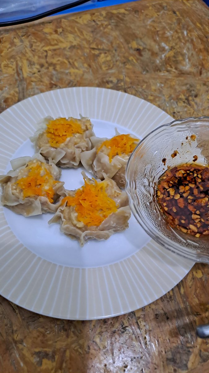 indaho_indah's tweet photo. Dimsum/Siomay Ayam kesukaan + chilli oil termudah.

Awalnya nyontek resep Devina, trus ak modifikasi aja sesuai keinginanku.

🥟 Utas Resep 🥟 https://t.co/6kIz19vLjC