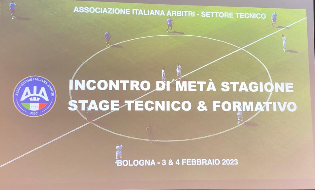 cramarche's tweet photo. Concluso ieri a Bologna il raduno del Settore Tecnico arbitrale.
Nella foto, i Componenti marchigiani del Settore Tecnico Carlo Della Bona, Mauro Albertini e Eros Santirocco.
Buon lavoro! ⚽

#AIA #arbitri #calcio #futsal #sport https://t.co/EFgViObVQv