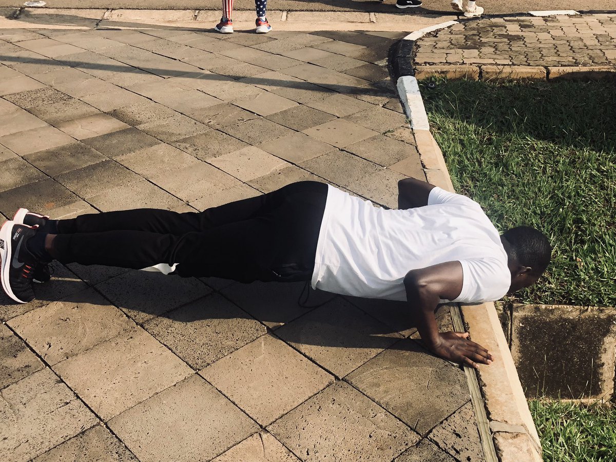 DusProsper's tweet photo. Sunday's gift from Hon.Minister of #Health @nsanzimanasabin, dubbed #10Pushup, was well received.
Thank you so much @Loui_Ngabonzima for your incredible encouragement to celebrate #WorldCancerDay at #KigaliCarFreeDay, a bimonthly physical activity in @CityofKigali.
#ZeroCancer https://t.co/Rne9zj4PlJ