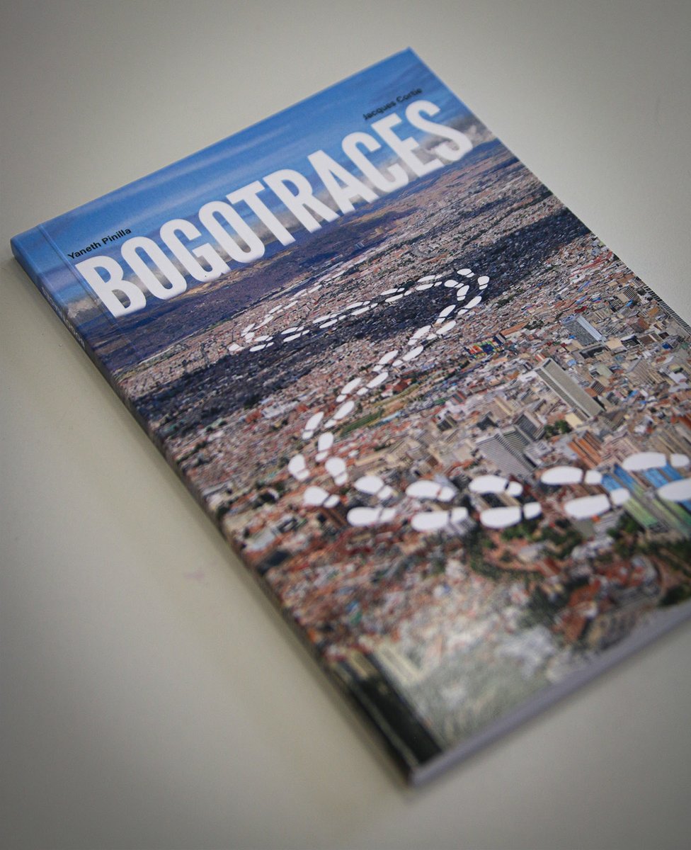 patricedecaro's tweet photo. J’ai assisté au lancement du livre « Bogotraces » (empreintes et effacements) dont j’ai eu l’immense plaisir de faire la mise en page. 
La présentation a eu lieu à Maureillas en présence de ses deux auteurs Yaneth Pinilla et Jacques Cortie.
#design #edition #livre #book #Bogota https://t.co/EdyeHudClK