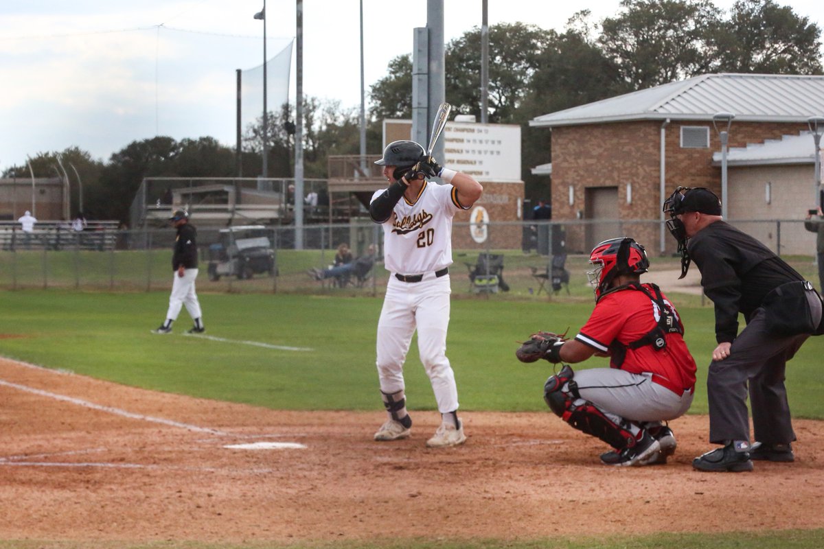 Teams split in Texas on opening weekend. Twenty games were played on Saturday, up from the six played on opening day. Saturday Recap: d3baseball.com/notables/2023/… #d3baseball
