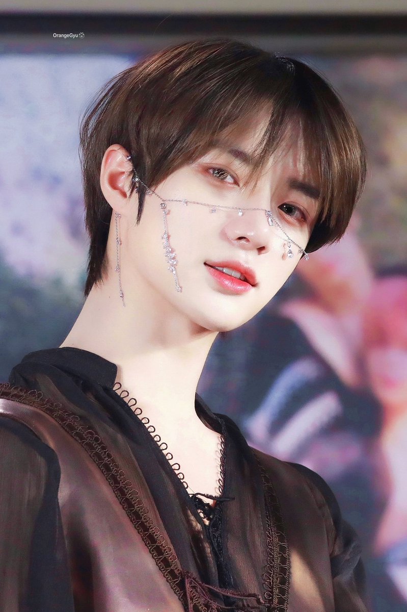 orangyu_313's tweet photo. 230204 🍊🐻

#범규 #BEOMGYU
#TXT #투모로우바이투게더
#TOMORROW_X_TOGETHER https://t.co/QjgVStuTf2