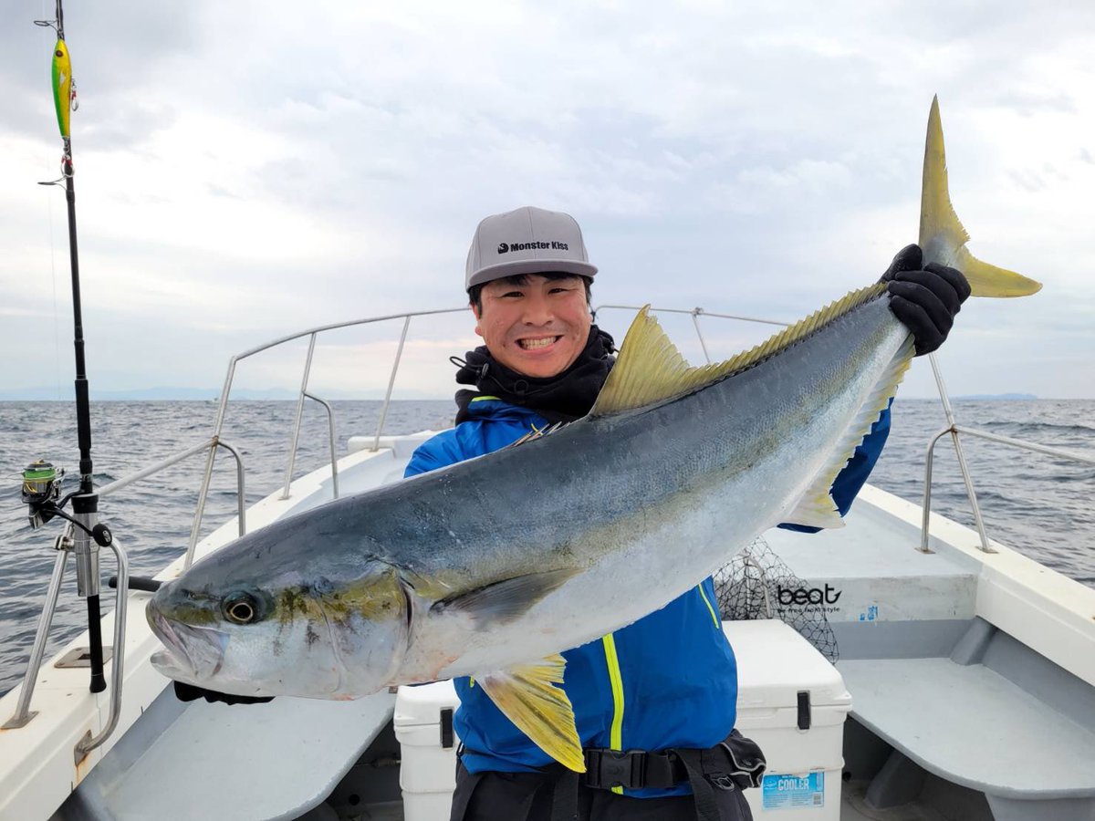 tarzanfishing's tweet photo. ヒラマサ釣りの聖地玄界灘へ!
水面爆発から始まる強烈なファイト。
皆がヒラマサに魅了される理由が分かりました。次はきちんと筋トレしてから挑みます!笑
#MonsterKiss #MGX_Infinitys https://t.co/CoDfQdbfag