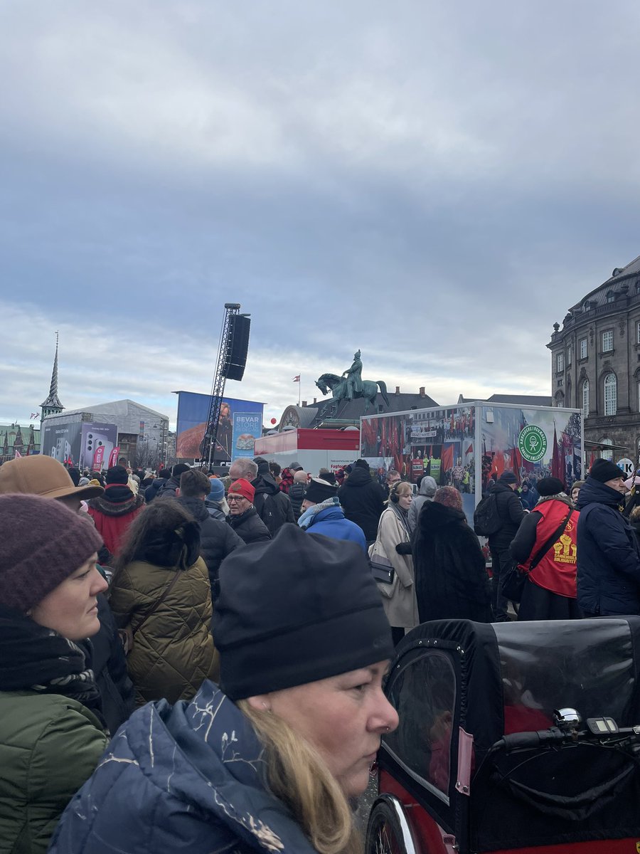 Caroline Bessermann tweet media