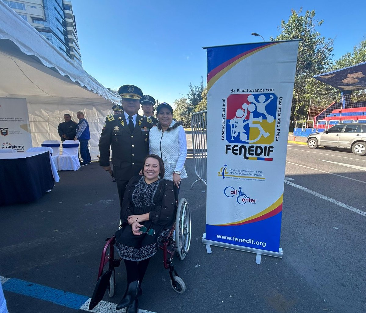 PoliciaEcZona9's tweet photo. 𝐀𝐇𝐎𝐑𝐀
En #UIO inicia el programa de #Fenedif con la colaboración de #Fedotaxys en la campaña 𝒕𝒊𝒆𝒏𝒆𝒏 𝒅𝒆𝒓𝒆𝒄𝒉𝒐 𝒂 𝒗𝒐𝒕𝒂𝒓, las personas con discapacidad quienes ejercerán su derecho al sufragio.
Asiste #GraDVíctorHerrera #CmdtDMQ
#TrabajamosPorTuSeguridad https://t.co/G4YRwX8dNf