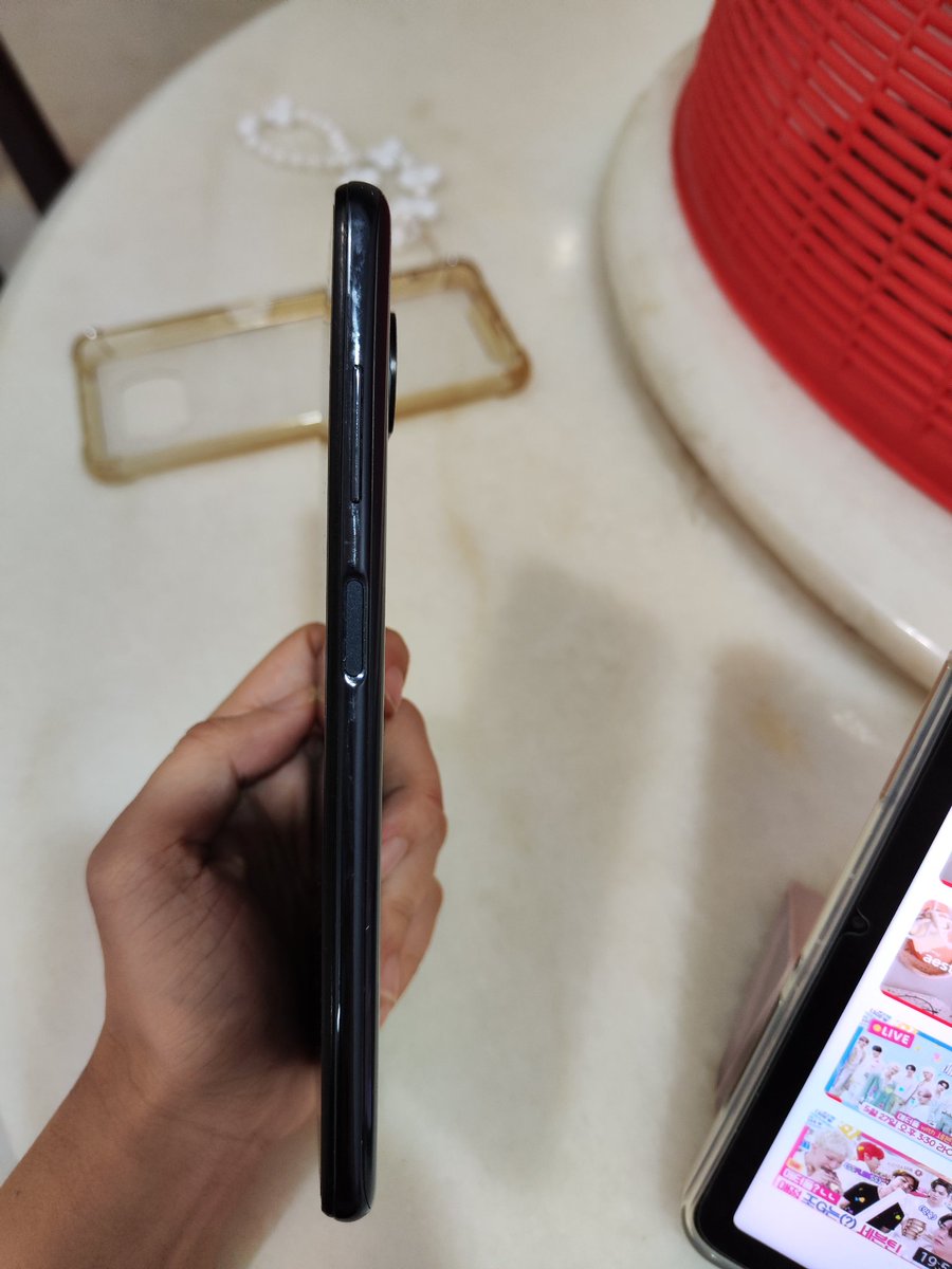 bluesweiying's tweet image. [WTS] Poco X3 NFC 
✅ 64GB 
✅ Bought this on 2021 
✅ Lightly used 
✅Comes in a full set 
✅ Selling for RM 500 (negotiable) 

For more info, DM me 
#secondhandphone #POCOX3 #usedphone