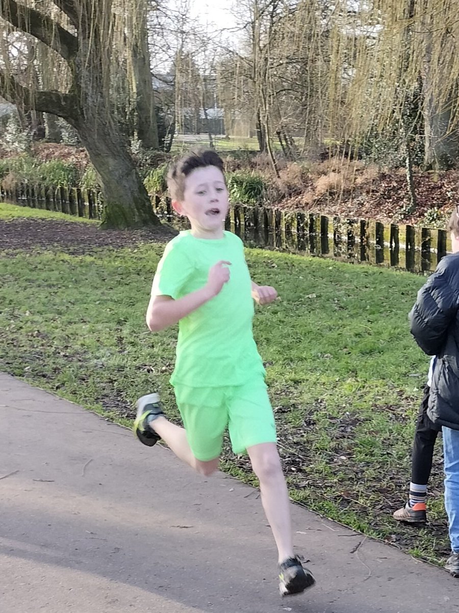 @HowardJuniorSch Courtney and Riley have both taken part in parkrun on Saturday and junior parkrun today. Both been training really hard recently and this show's in Riley's PB performance today of 8:57