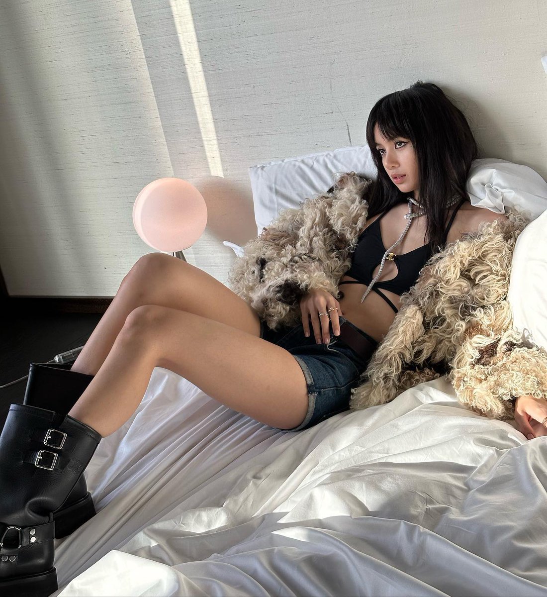 jensoolapdance's tweet photo. she made me the gay i am today https://t.co/KdTqUcOr2x